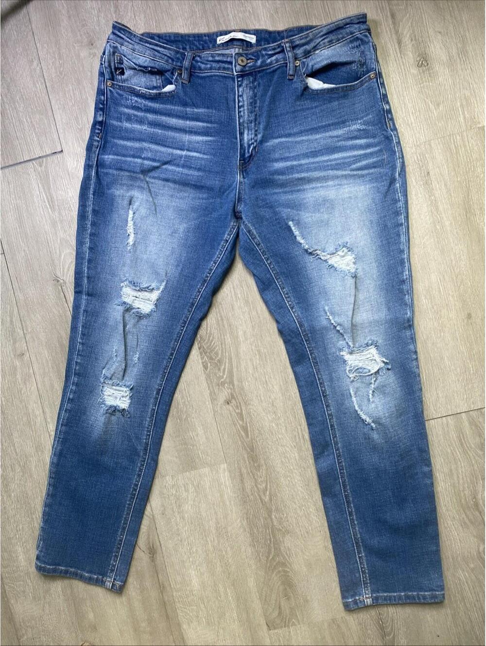 Kancan Jeans Maurice’s Women’s Size 32 Straight Leg Blue Distressed Denim Slim